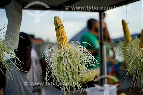  Corn on sale near to Modern Art Museum of Rio de Janeiro  - Rio de Janeiro city - Rio de Janeiro state (RJ) - Brazil