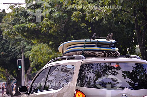  Detail of car carrying surfboard  - Rio de Janeiro city - Rio de Janeiro state (RJ) - Brazil
