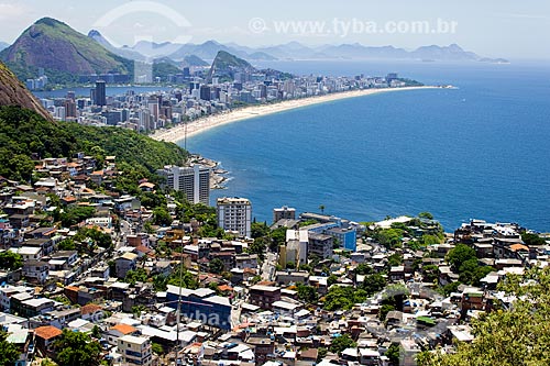  View of Vidigal Slum with the Ipanema Beach in the background  - Rio de Janeiro city - Rio de Janeiro state (RJ) - Brazil