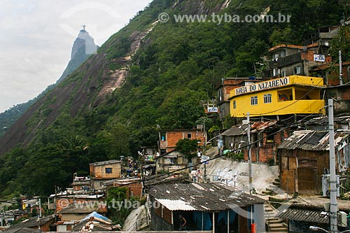  Houses - Santa Marta Slum with Christ the Redeemer in the background  - Rio de Janeiro city - Rio de Janeiro state (RJ) - Brazil