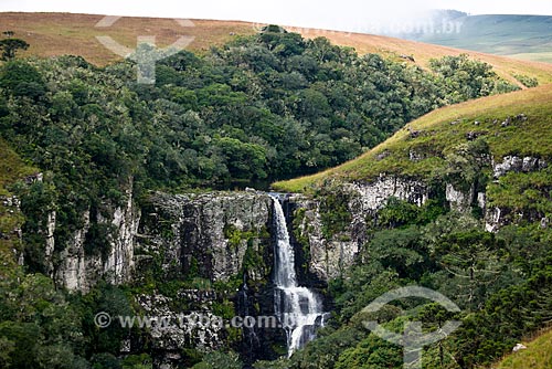  Waterfall - Campos de Cima da Serra  - Cambara do Sul city - Rio Grande do Sul state (RS) - Brazil