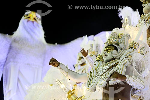  Parade of Gremio Recreativo Escola de Samba Portela Samba School - Reveler - Plot in 2015 - ImaginaRIO: 450 Januaries of a surreal city  - Rio de Janeiro city - Rio de Janeiro state (RJ) - Brazil