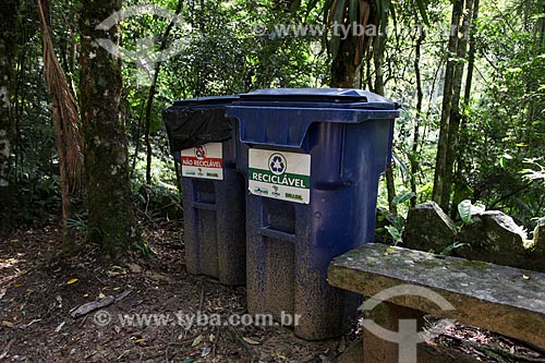  Garbage can for selective trash collection - Serra dos Orgaos National Park - Teresopolis Headquarters  - Teresopolis city - Rio de Janeiro state (RJ) - Brazil