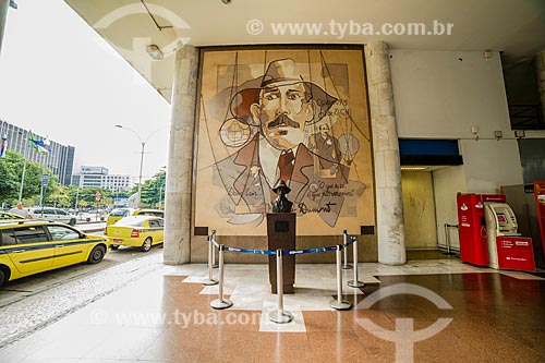  Bust and Santos Dumont painting at Santos Dumont Airport  - Rio de Janeiro city - Rio de Janeiro state (RJ) - Brazil