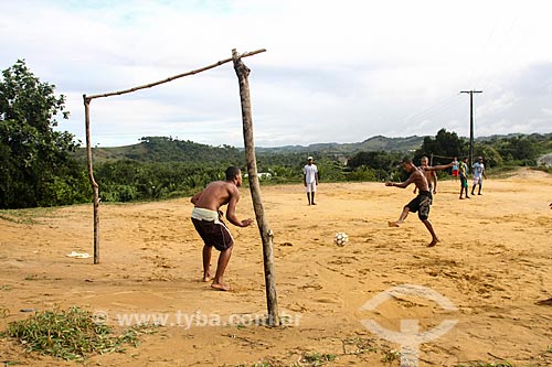  Youngs playing soccer - Juazeiro city  - Juazeiro city - Bahia state (BA) - Brazil