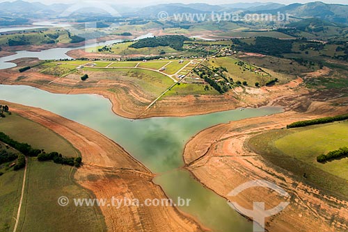  Aerial photo of Jaguari Dam (1981) during the supply crisis in Sistema Cantareira (Cantareira System)  - Joanopolis city - Sao Paulo state (SP) - Brazil