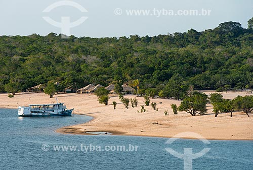  Top view of Amor Island (Love Island) waterfront  - Santarem city - Para state (PA) - Brazil