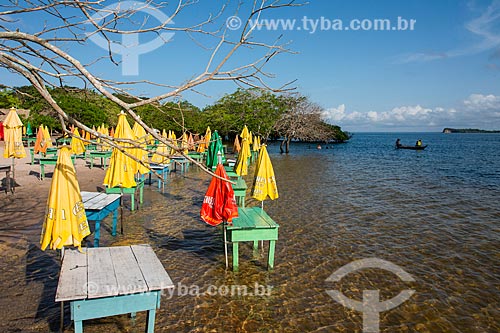  Tables and sun umbrellas - Alter-do-Chao Beach waterfront  - Santarem city - Para state (PA) - Brazil