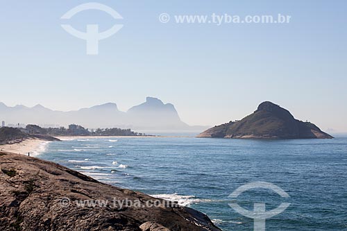  Macumba beach and Pontal Stone seen from Mirante of Roncador  - Rio de Janeiro city - Rio de Janeiro state (RJ) - Brazil
