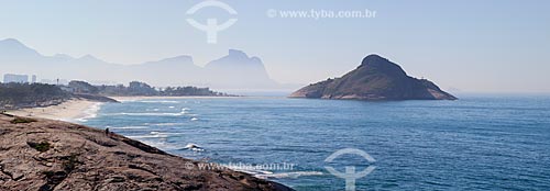  Macumba beach and Pontal Stone seen from Mirante of Roncador  - Rio de Janeiro city - Rio de Janeiro state (RJ) - Brazil