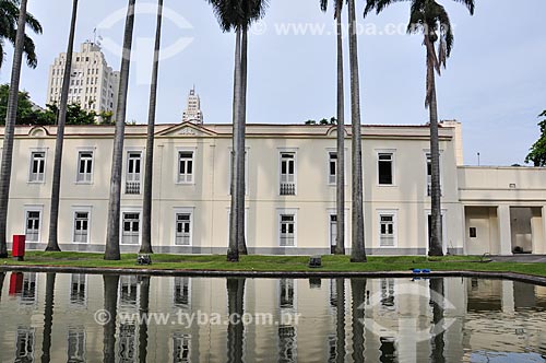  Internal garden of the Itamaraty Palace (1854) - old Ministry of External Relations - with the clock tower of Central do Brazil in the background  - Rio de Janeiro city - Rio de Janeiro state (RJ) - Brazil