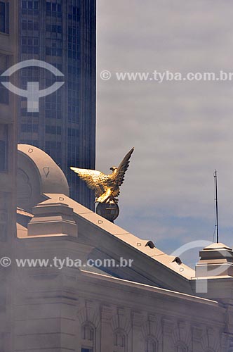  Detail of Municipal Theater of Rio de Janeiro (1909) near of buildings that collapsed in the May 13 street  - Rio de Janeiro city - Rio de Janeiro state (RJ) - Brazil