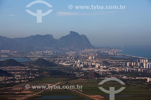  Aerial photo of the Barra da Tijuca neighborhood with the Rock of Gavea in the background  - Rio de Janeiro city - Rio de Janeiro state (RJ) - Brazil