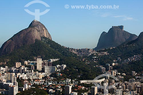  View of Morro Dois Irmaos (Two Brothers Mountain) and the Rock of Gavea from Gavea neighborhood  - Rio de Janeiro city - Rio de Janeiro state (RJ) - Brazil