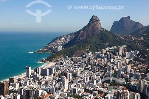  View of Morro Dois Irmaos (Two Brothers Mountain) and the Rock of Gavea from Leblon neighborhood  - Rio de Janeiro city - Rio de Janeiro state (RJ) - Brazil