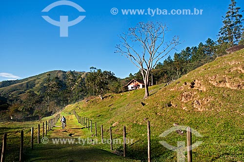  Trail to waterfalls in the Valley of Alcantilado  - Bocaina de Minas city - Minas Gerais state (MG) - Brazil