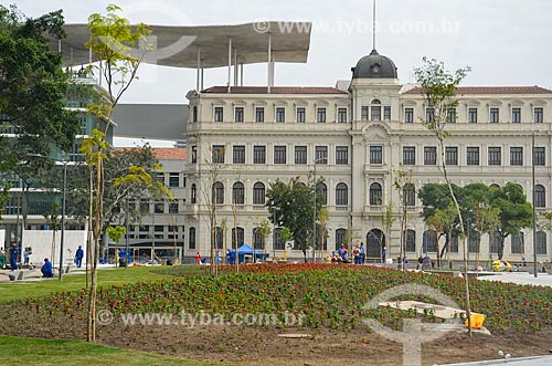  Maua Square with the Art Museum of Rio (MAR) in the background  - Rio de Janeiro city - Rio de Janeiro state (RJ) - Brazil