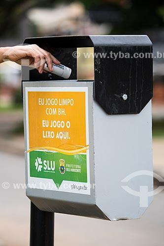  Trash with educational campaign in the Complexo da Pampulha  - Belo Horizonte city - Minas Gerais state (MG) - Brazil