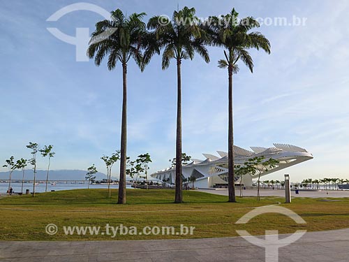  View of the Amanha Museum (Museum of Tomorrow) from Maua Square  - Rio de Janeiro city - Rio de Janeiro state (RJ) - Brazil