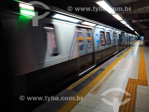  Subway of Rio Subway leaving to station  - Rio de Janeiro city - Rio de Janeiro state (RJ) - Brazil