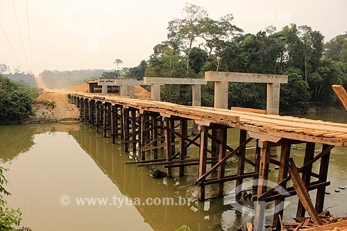  Construction site of the bridge over Machadinho River  - Machadinho dOeste city - Rondonia state (RO) - Brazil