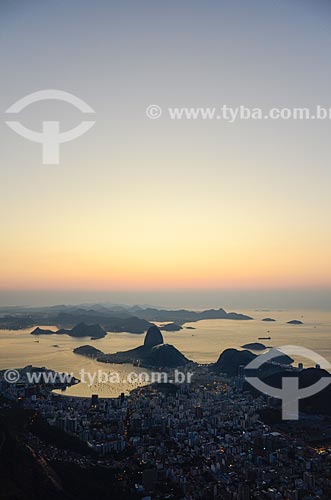  View of the dawn at Sugar Loaf from Christ the Redeemer  - Rio de Janeiro city - Rio de Janeiro state (RJ) - Brazil