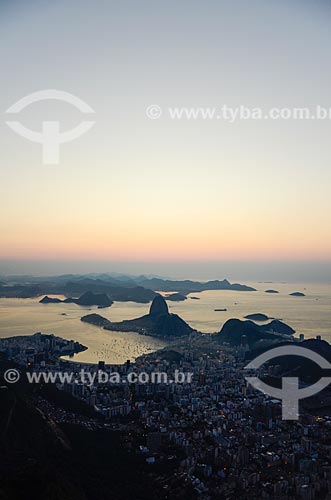  View of the dawn from Christ the Redeemer (1931) with the Sugar Loaf in the background  - Rio de Janeiro city - Rio de Janeiro state (RJ) - Brazil