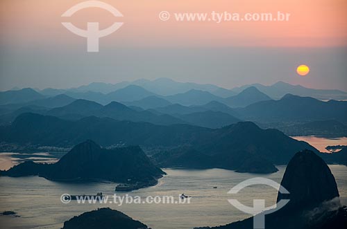  View of the dawn at Sugar Loaf from Christ the Redeemer  - Rio de Janeiro city - Rio de Janeiro state (RJ) - Brazil