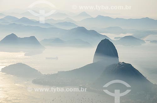  View of the dawn at Sugar Loaf from Christ the Redeemer  - Rio de Janeiro city - Rio de Janeiro state (RJ) - Brazil