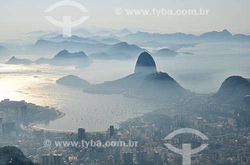  View of the dawn at Sugar Loaf from Christ the Redeemer  - Rio de Janeiro city - Rio de Janeiro state (RJ) - Brazil