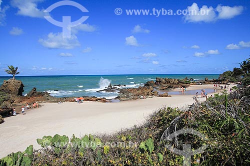  Bathers - Tambaba Beach waterfront  - Conde city - Paraiba state (PB) - Brazil