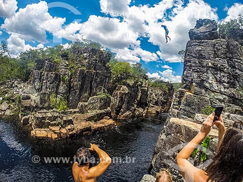 Man jumping - 2 Canyon - Chapada dos Veadeiros National Park  - Alto Paraiso de Goias city - Goias state (GO) - Brazil