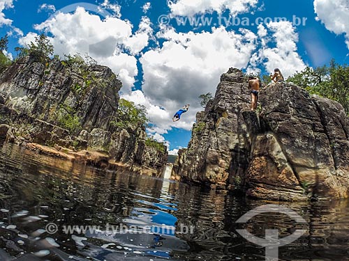  Man jumping - 2 Canyon - Chapada dos Veadeiros National Park  - Alto Paraiso de Goias city - Goias state (GO) - Brazil