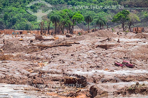  General view of Bento Rodrigues district after the dam rupture of the Samarco company mining rejects in Mariana city (MG)  - Mariana city - Minas Gerais state (MG) - Brazil