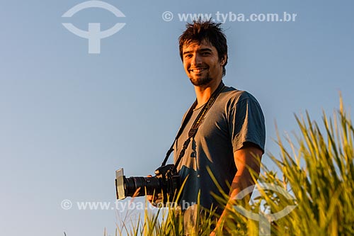  Photographer on top of Rock of Gavea  - Rio de Janeiro city - Rio de Janeiro state (RJ) - Brazil
