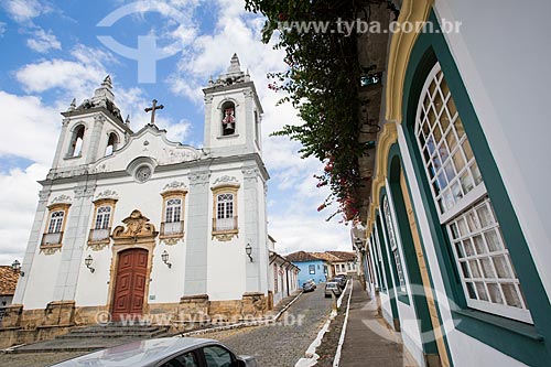  Facade of the Solar of Neves - house where the ex-president Tancredo Neves lived - with the Nossa Senhora do Rosario dos Pretos Church (1719) in the background  - Sao Joao del Rei city - Minas Gerais state (MG) - Brazil