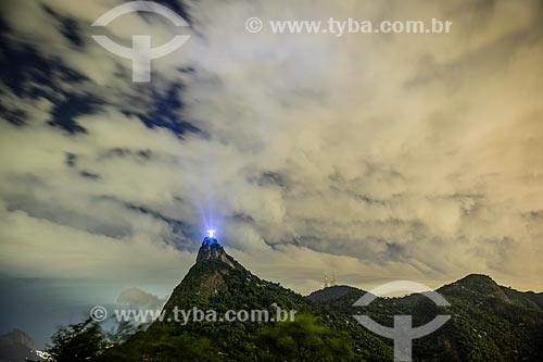  View of the dawn Christ the Redeemer (1931) from Mirante Dona Marta  - Rio de Janeiro city - Rio de Janeiro state (RJ) - Brazil