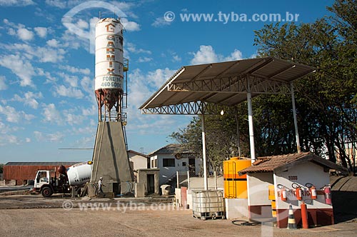  Concreteira (concrete machine) on the outskirts of the city  - Garca city - Sao Paulo state (SP) - Brazil