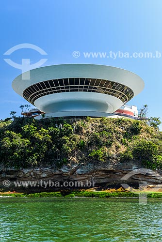  View of the Niteroi Contemporary Art Museum (1996) - part of the Caminho Niemeyer (Niemeyer Way) - from Guanabara Bay  - Niteroi city - Rio de Janeiro state (RJ) - Brazil