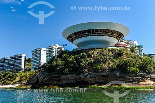  View of the Niteroi Contemporary Art Museum (1996) - part of the Caminho Niemeyer (Niemeyer Way) - from Guanabara Bay  - Niteroi city - Rio de Janeiro state (RJ) - Brazil