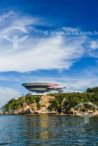  View of the Niteroi Contemporary Art Museum (1996) - part of the Caminho Niemeyer (Niemeyer Way) - from Guanabara Bay  - Niteroi city - Rio de Janeiro state (RJ) - Brazil