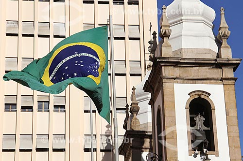  Detail of Brazilian flag hoisted opposite to Sao Jose Church (1816)  - Rio de Janeiro city - Rio de Janeiro state (RJ) - Brazil