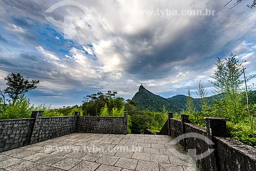  View of the dawn Christ the Redeemer (1931) from Mirante Dona Marta  - Rio de Janeiro city - Rio de Janeiro state (RJ) - Brazil