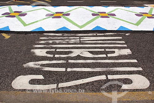  Mats to Corpus Christi procession - Jair de Andrade Avenue  - Vila Velha city - Espirito Santo state (ES) - Brazil