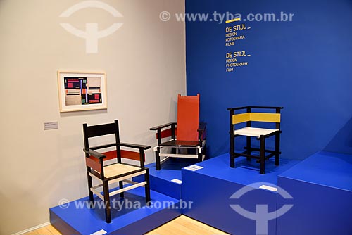  Furniture on exhibit during Piet Mondrian exhibition - Bank of Brazil Cultural Center  - Rio de Janeiro city - Rio de Janeiro state (RJ) - Brazil