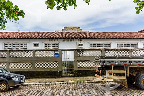  Facade of the Aurelino Leal School  - Itacare city - Bahia state (BA) - Brazil