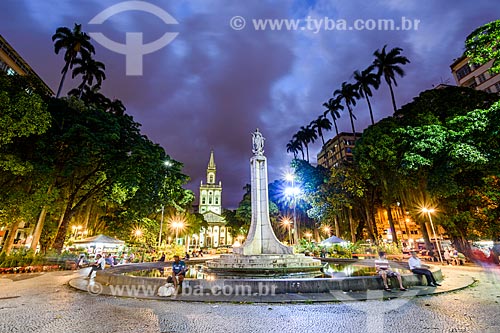  View of the Largo do Machado Square with the Matriz Church of Nossa Senhora da Gloria (1872) in the background  - Rio de Janeiro city - Rio de Janeiro state (RJ) - Brazil