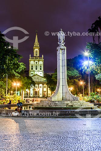  View of the Largo do Machado Square with the Matriz Church of Nossa Senhora da Gloria (1872) in the background  - Rio de Janeiro city - Rio de Janeiro state (RJ) - Brazil