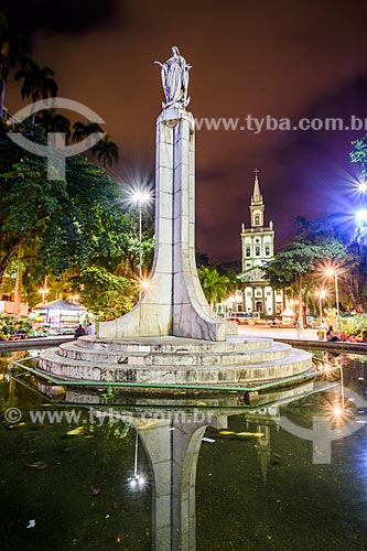  View of the Largo do Machado Square with the Matriz Church of Nossa Senhora da Gloria (1872) in the background  - Rio de Janeiro city - Rio de Janeiro state (RJ) - Brazil