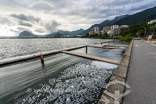  View of sunset - Rodrigo de Freitas Lagoon  - Rio de Janeiro city - Rio de Janeiro state (RJ) - Brazil